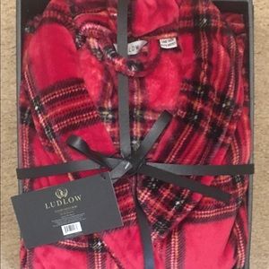 “Ludlow Luxury Velvet Robe” BRAND NEW IN BOX